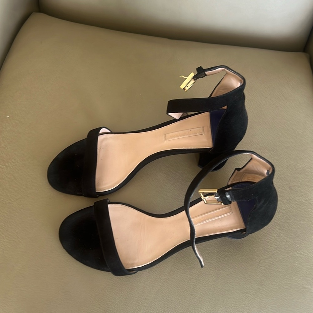 Stuart Weitzman black heel shoes